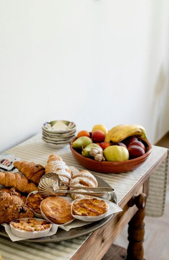 Le Vecchie Persiane - Bed & Breakfast 디아노 달바 외부 사진